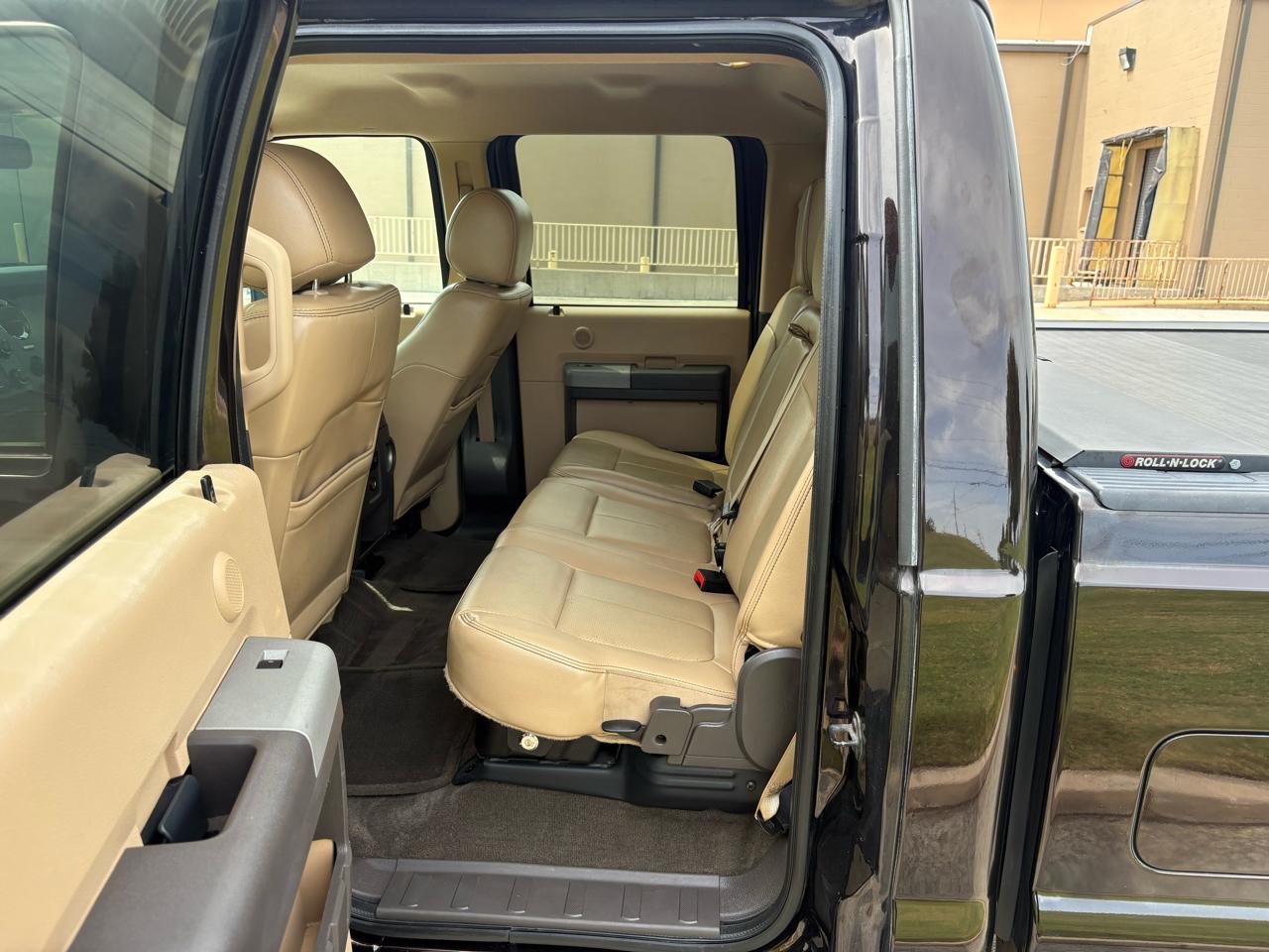 Ford Super Duty F-350 DRW 4WD Crew Cab 172" Lariat 2013
