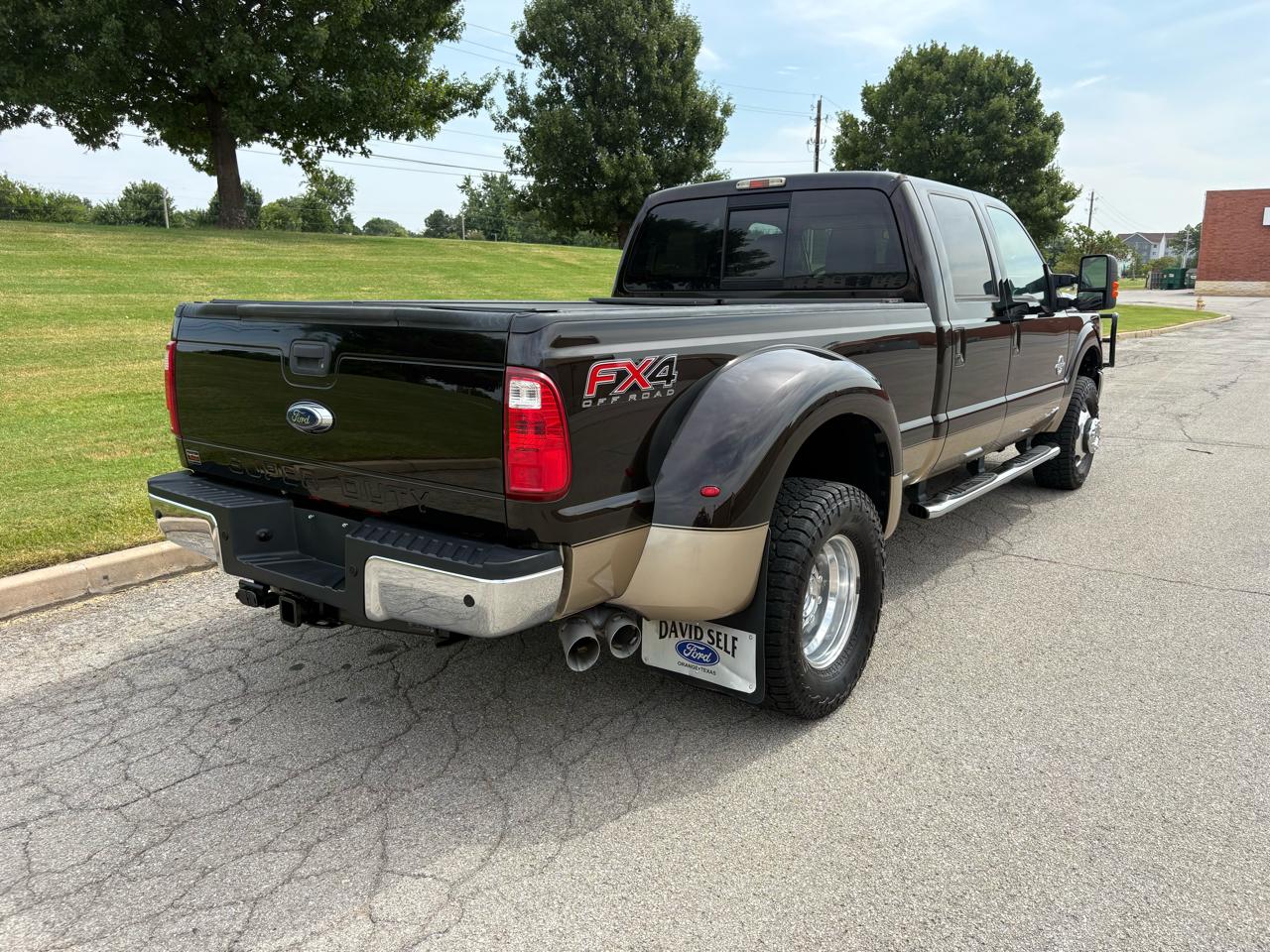 Ford Super Duty F-350 DRW 4WD Crew Cab 172" Lariat 2013