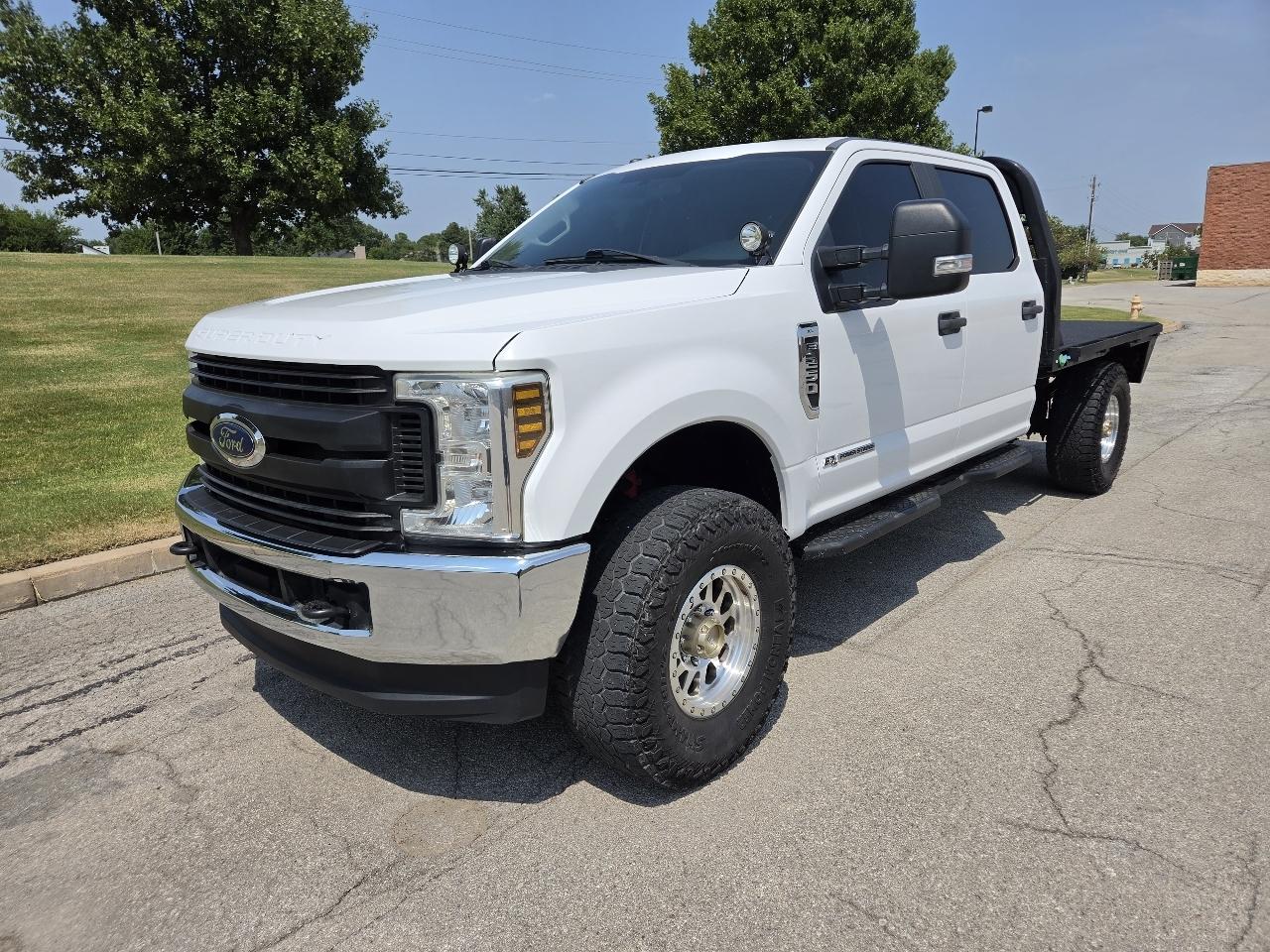 Ford Super Duty F-250 SRW XL 4WD Crew Cab 8' Box 2019