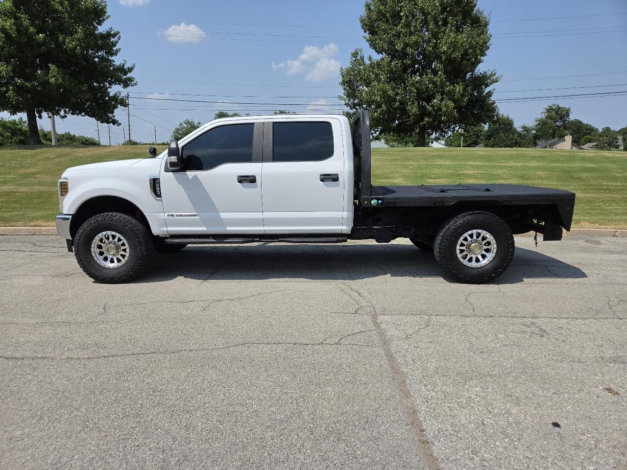 Ford Super Duty F-250 SRW XL 4WD Crew Cab 8' Box 2019