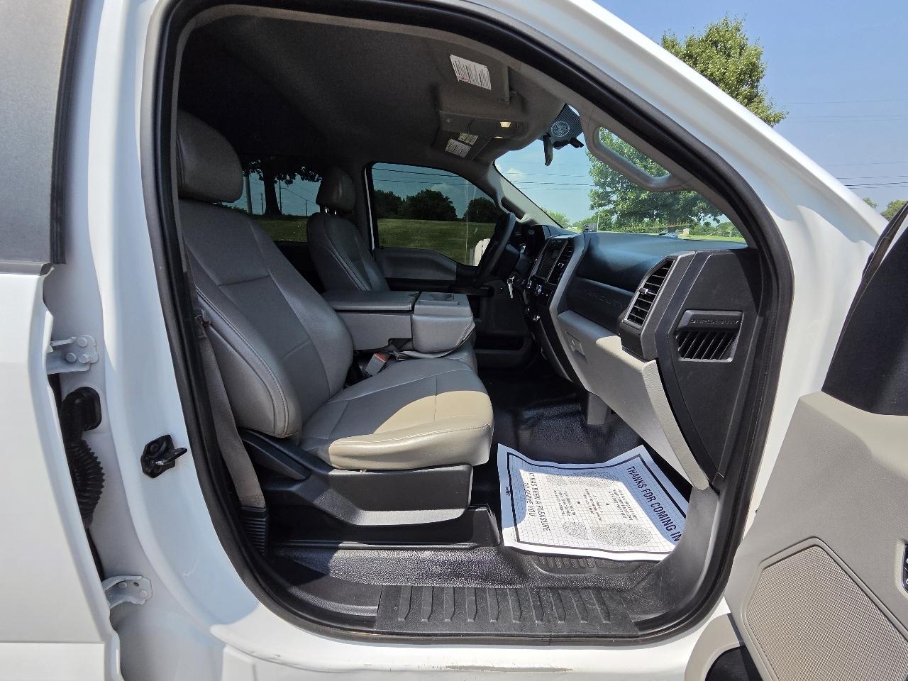 Ford Super Duty F-250 SRW XL 4WD Crew Cab 8' Box 2019