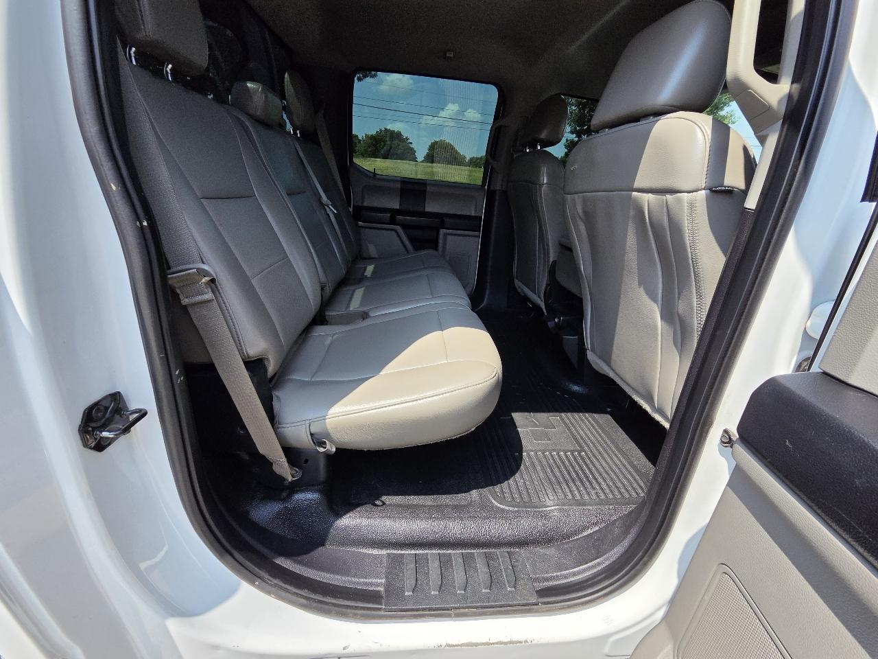 Ford Super Duty F-250 SRW XL 4WD Crew Cab 8' Box 2019