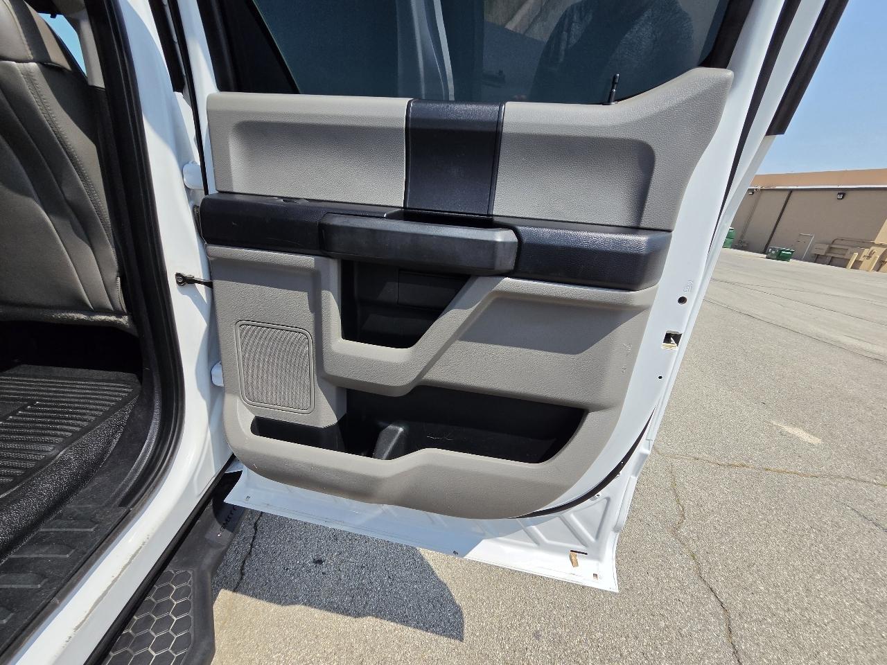 Ford Super Duty F-250 SRW XL 4WD Crew Cab 8' Box 2019