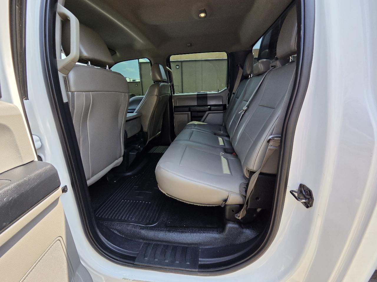 Ford Super Duty F-250 SRW XL 4WD Crew Cab 8' Box 2019