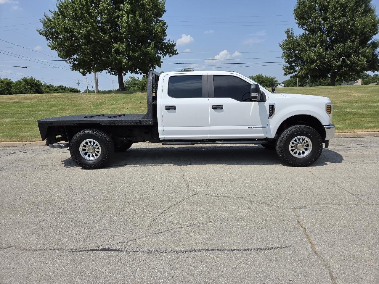 Ford Super Duty F-250 SRW XL 4WD Crew Cab 8' Box 2019