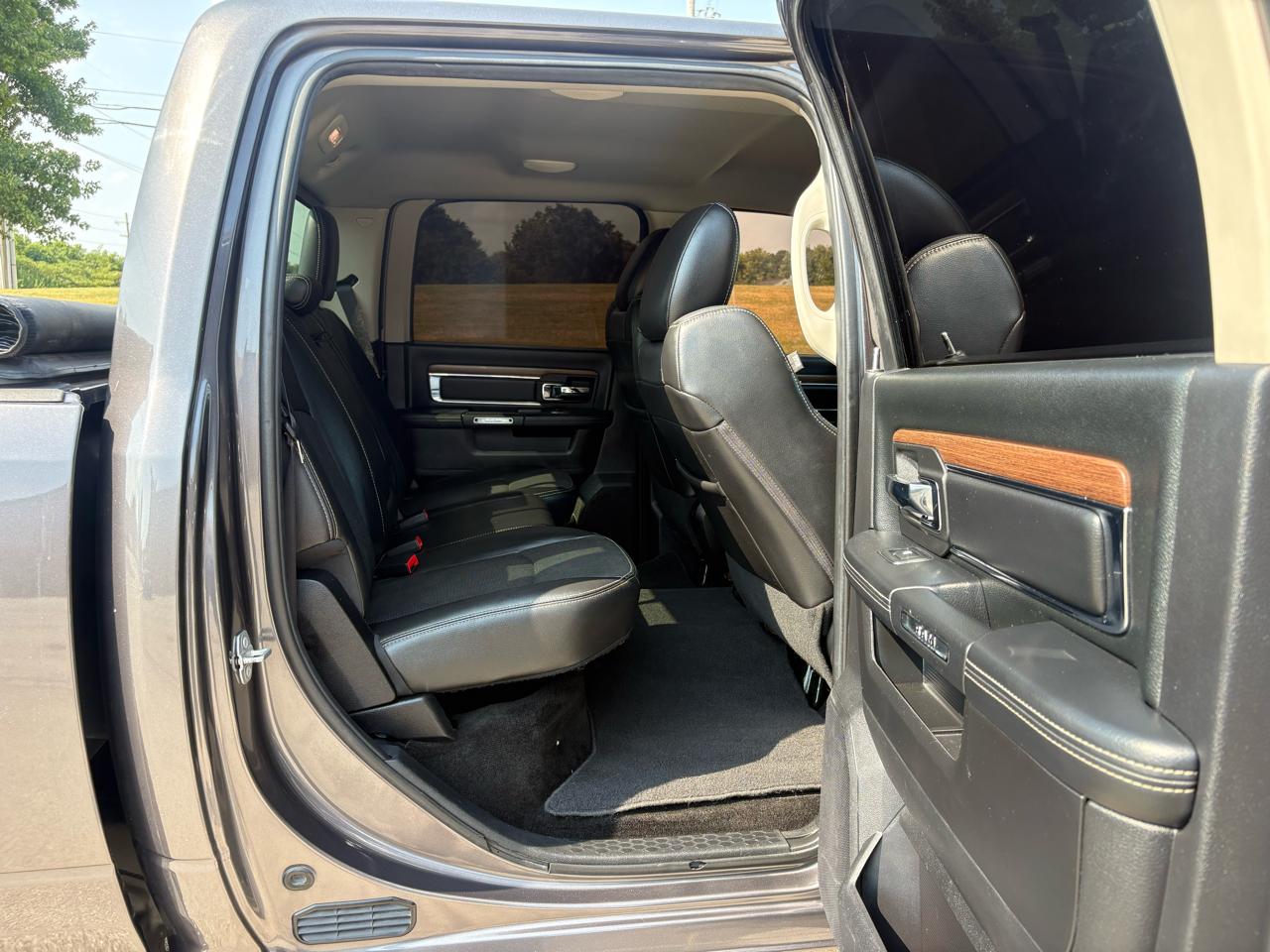 RAM 2500 4WD Crew Cab 149" Laramie 2016