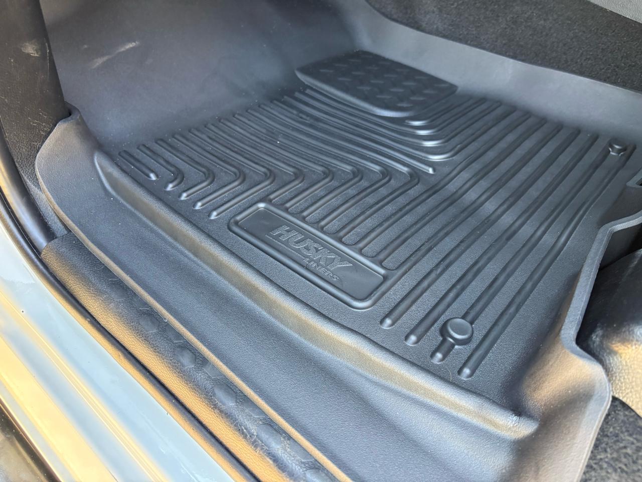 RAM 2500 Tradesman 4x4 Crew Cab 6'4" Box 2023