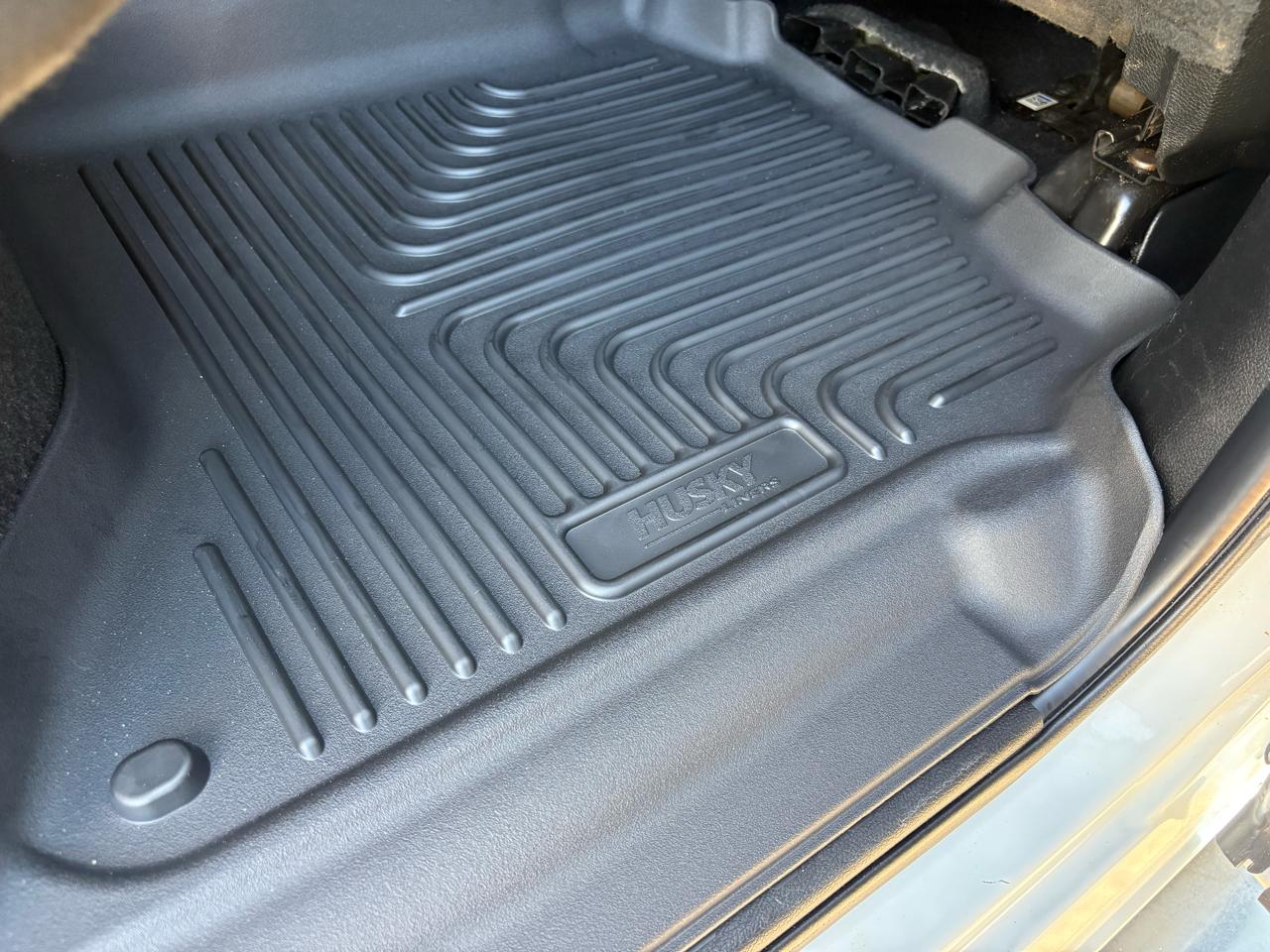 RAM 2500 Tradesman 4x4 Crew Cab 6'4" Box 2023