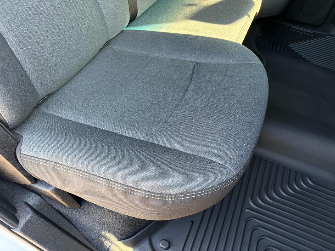 RAM 2500 Tradesman 4x4 Crew Cab 6'4" Box 2023