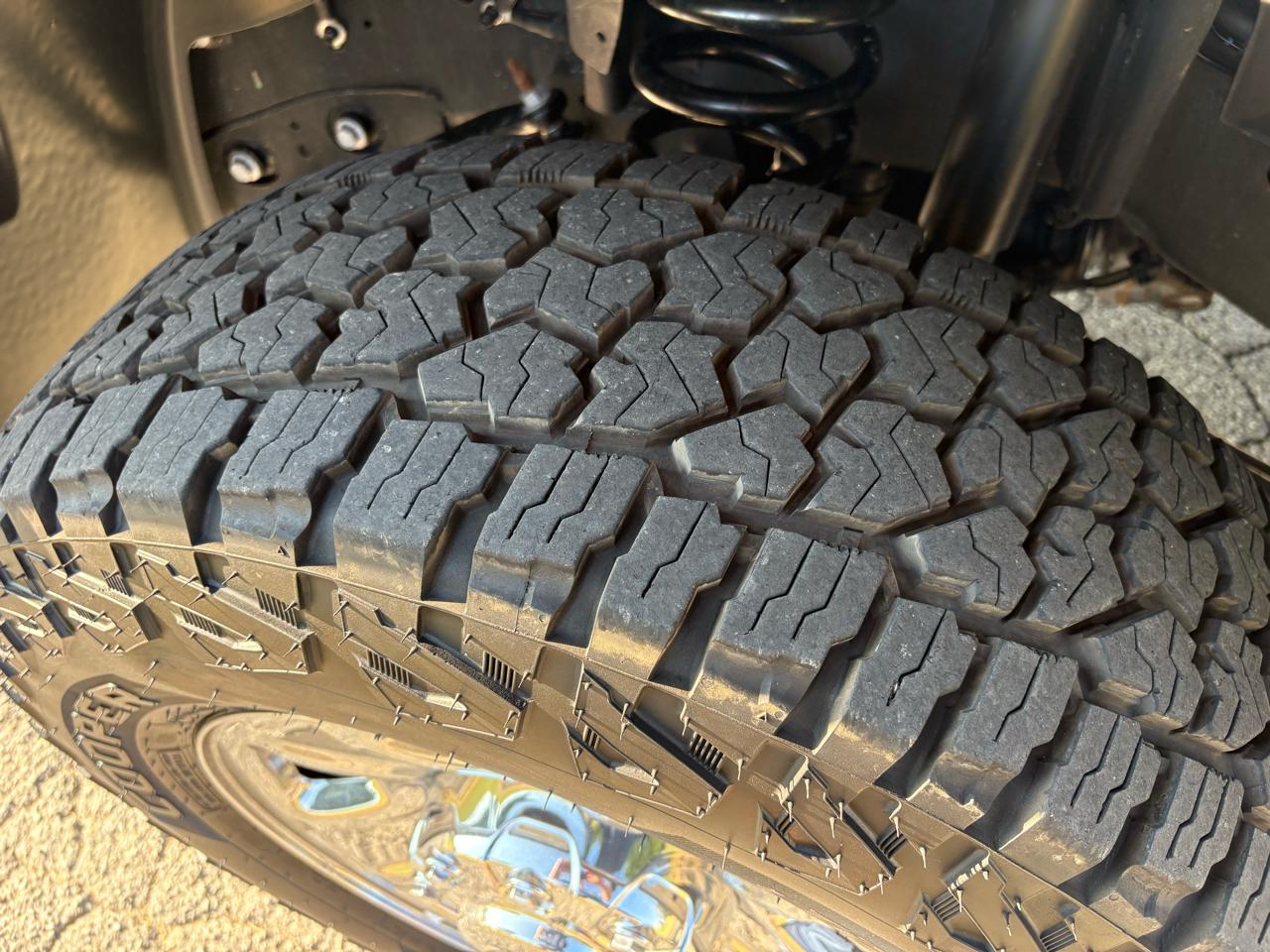 RAM 2500 Tradesman 4x4 Crew Cab 6'4" Box 2023