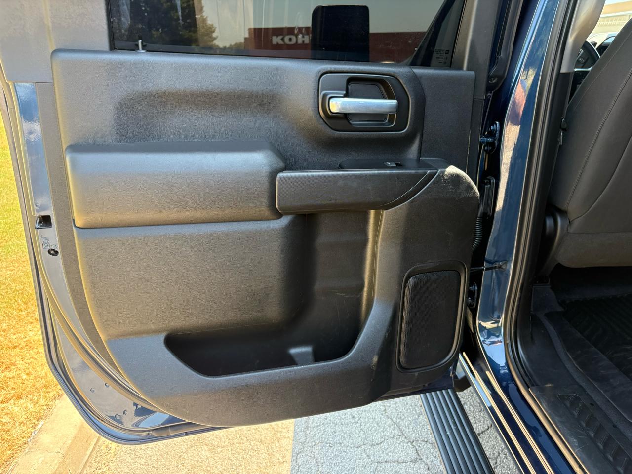 Chevrolet Silverado 2500HD 4WD Crew Cab 159" Custom 2021