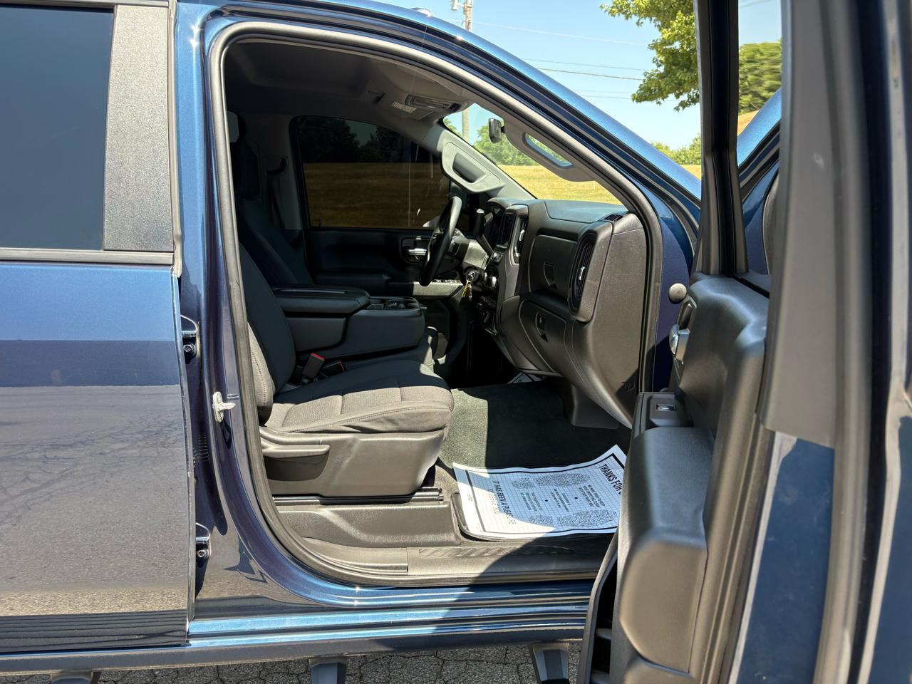 Chevrolet Silverado 2500HD 4WD Crew Cab 159" Custom 2021