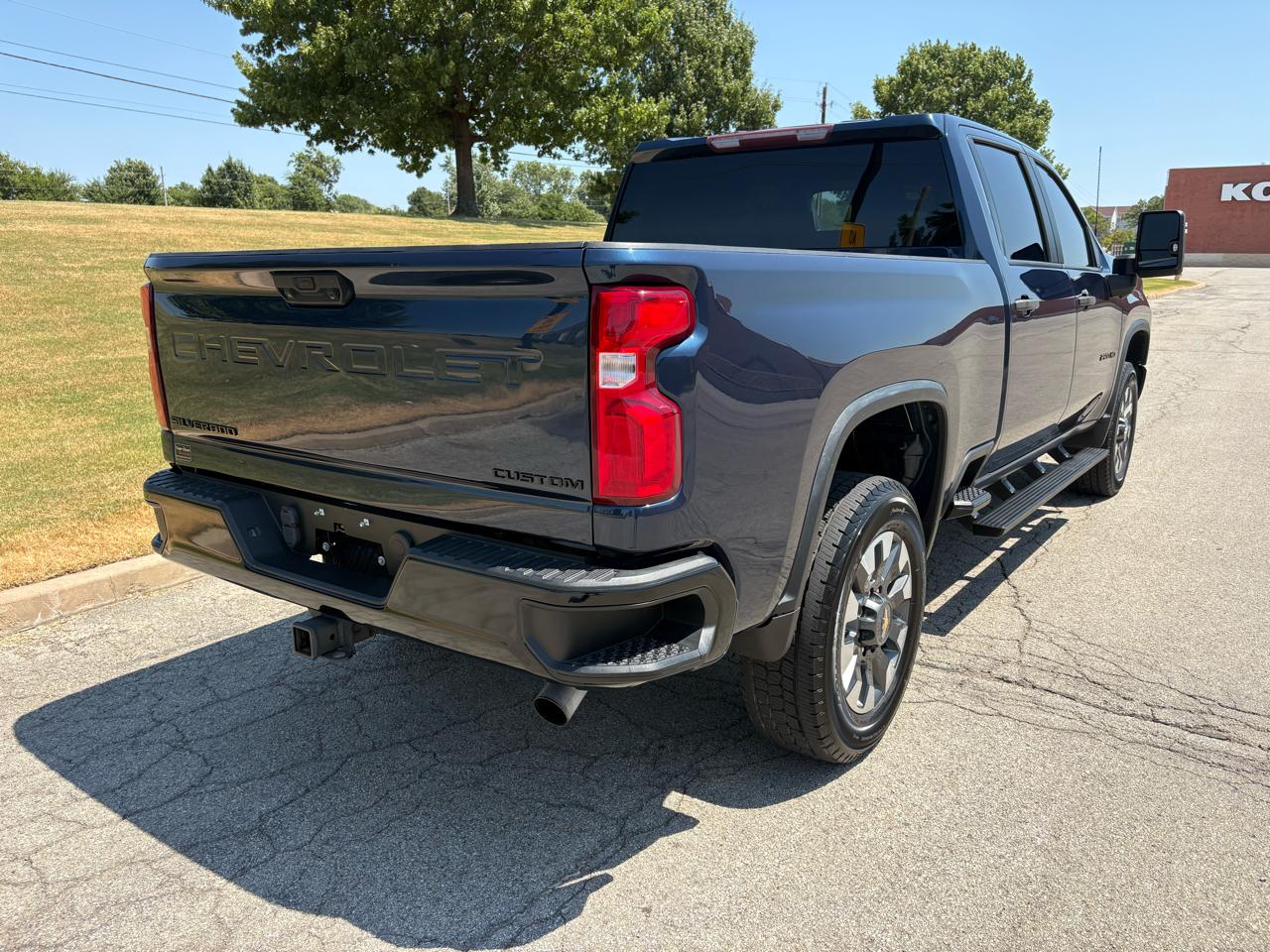 Chevrolet Silverado 2500HD 4WD Crew Cab 159" Custom 2021
