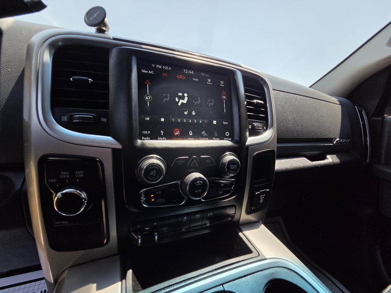 RAM 2500 Big Horn 4x4 Crew Cab 6'4" Box 2018