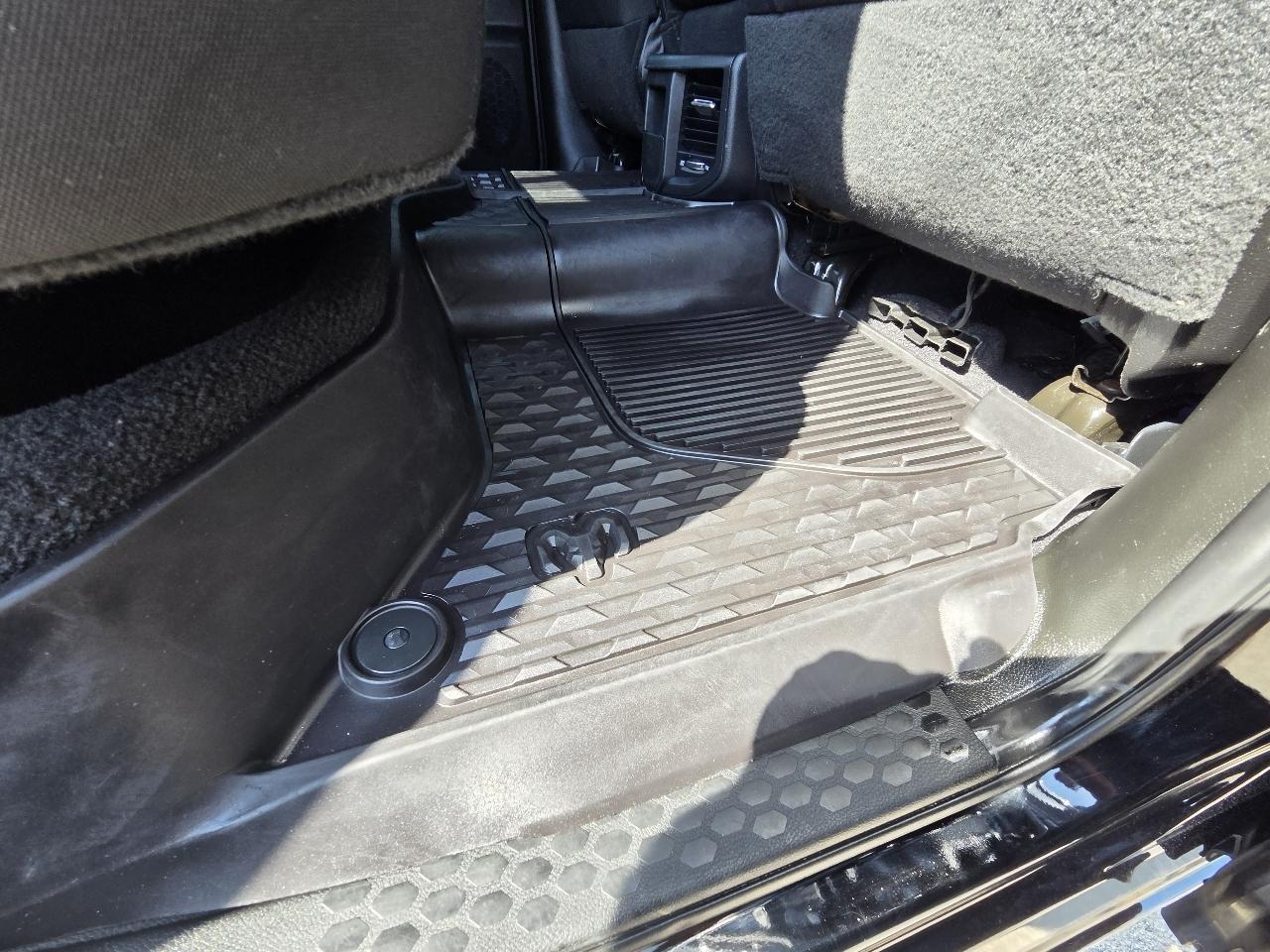 RAM 2500 Tradesman 4x4 Crew Cab 6'4" Box 2019