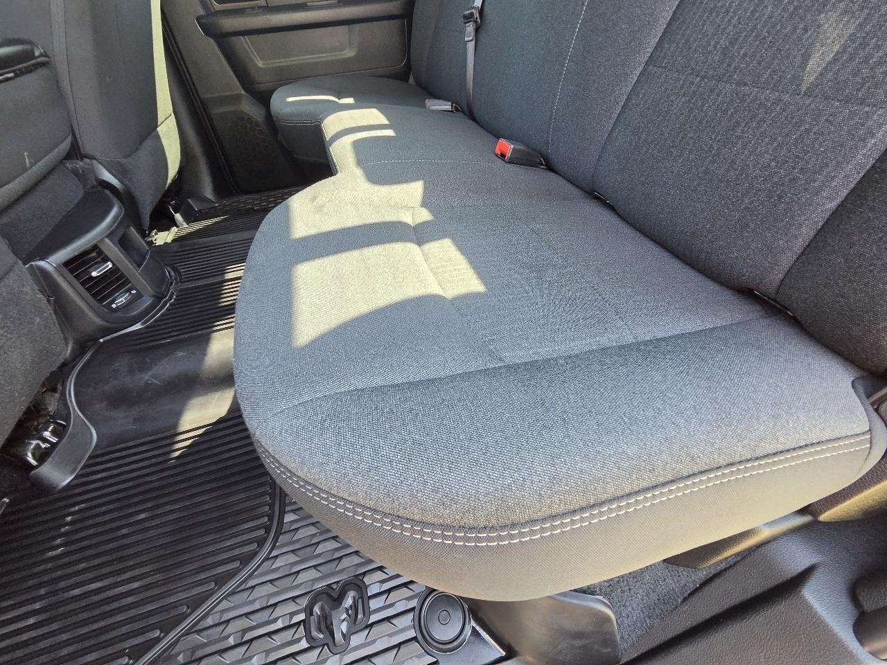 RAM 2500 Tradesman 4x4 Crew Cab 6'4" Box 2019