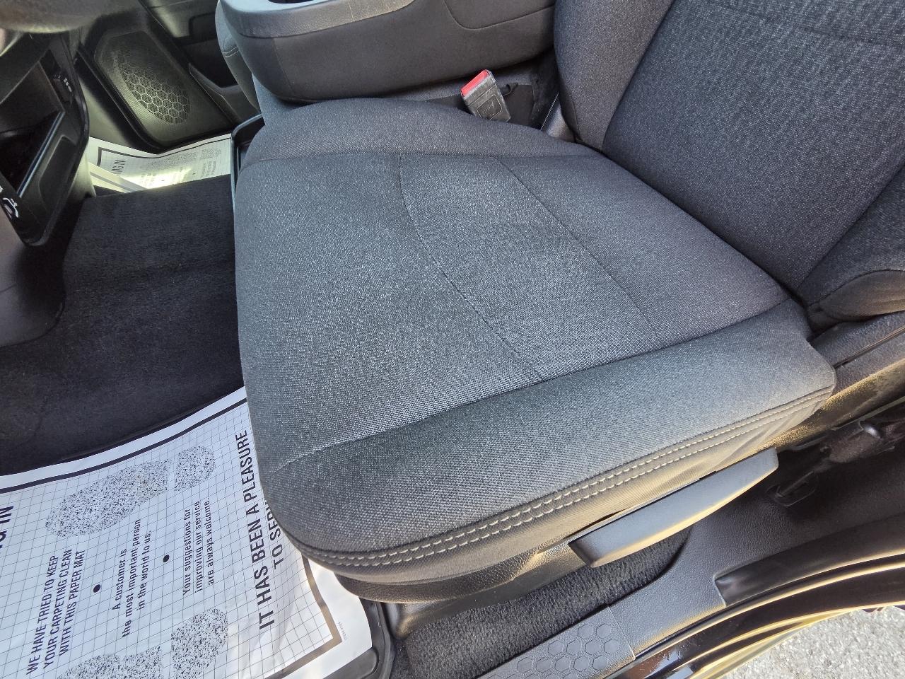 RAM 2500 Tradesman 4x4 Crew Cab 6'4" Box 2019