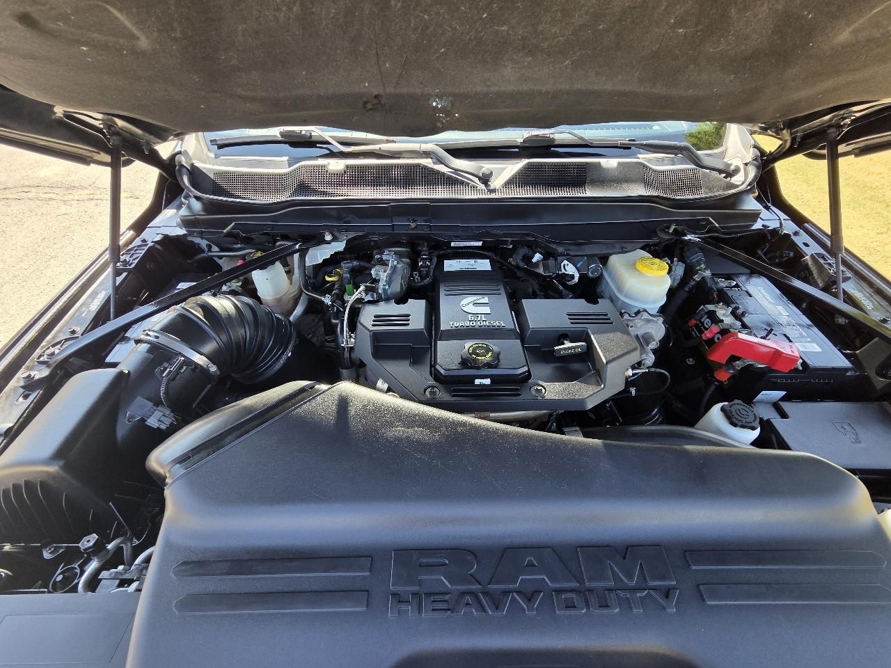 RAM 2500 Tradesman 4x4 Crew Cab 6'4" Box 2019