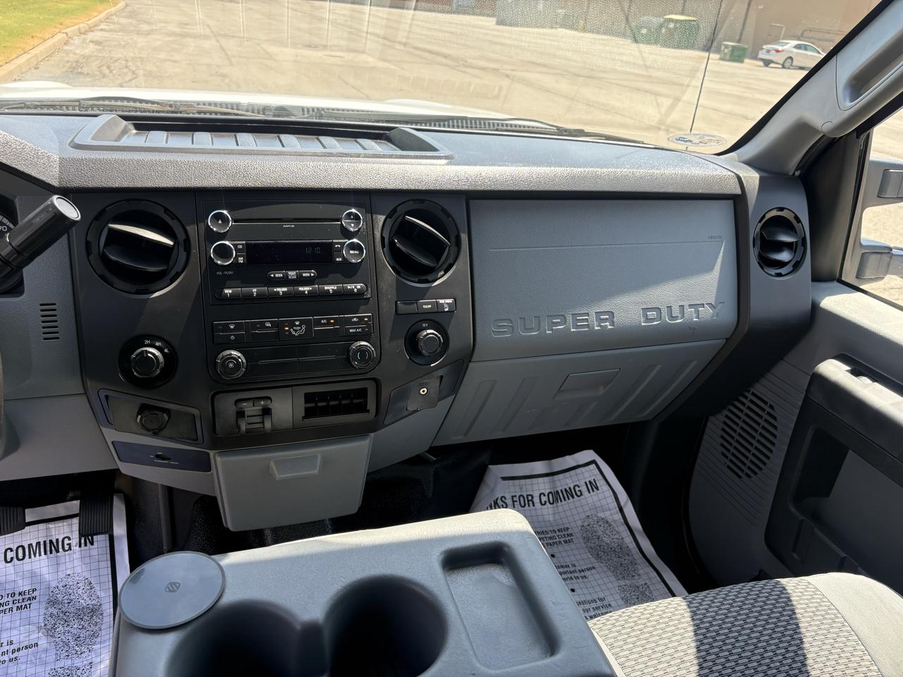 Ford Super Duty F-350 DRW 4WD SuperCab 158" XL 2015