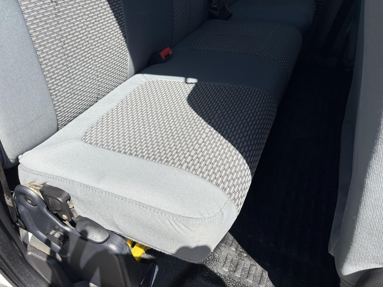 Ford Super Duty F-350 DRW 4WD SuperCab 158" XL 2015
