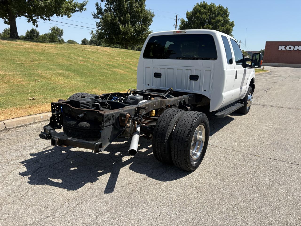 Ford Super Duty F-350 DRW 4WD SuperCab 158" XL 2015