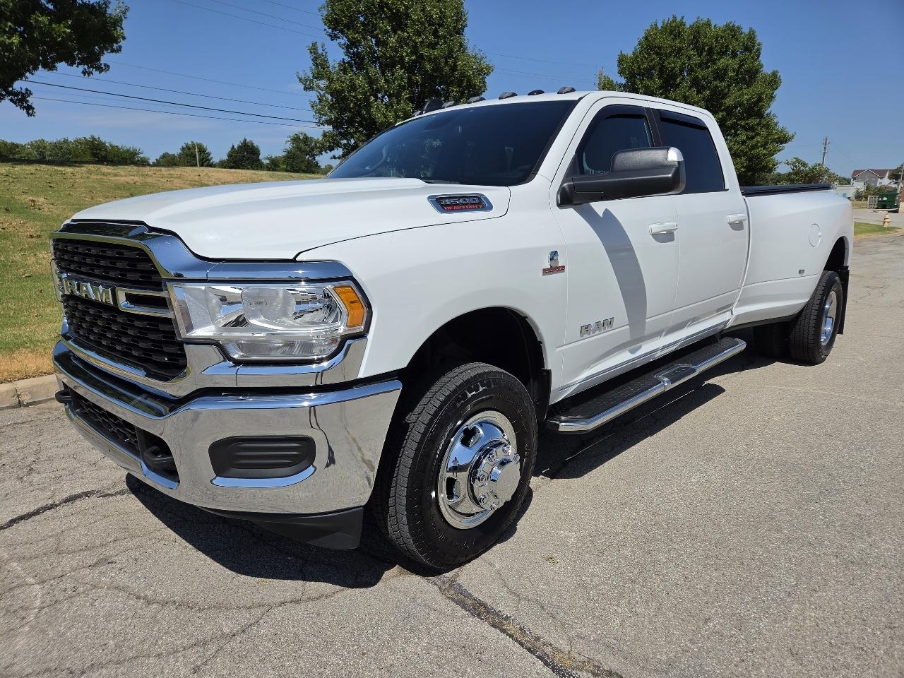 2022 RAM 3500 Big Horn 4x4 Crew Cab 8' Box