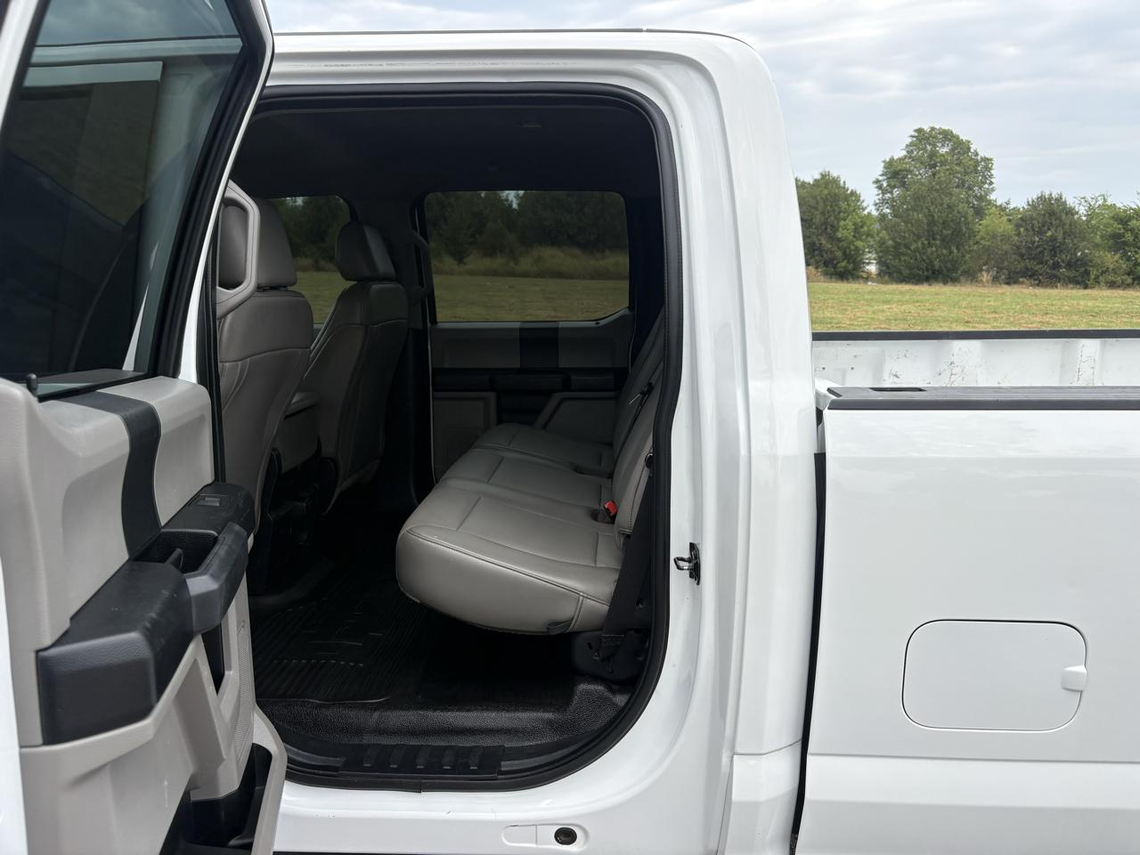 Ford Super Duty F-350 SRW XL 4WD Crew Cab 8' Box 2021