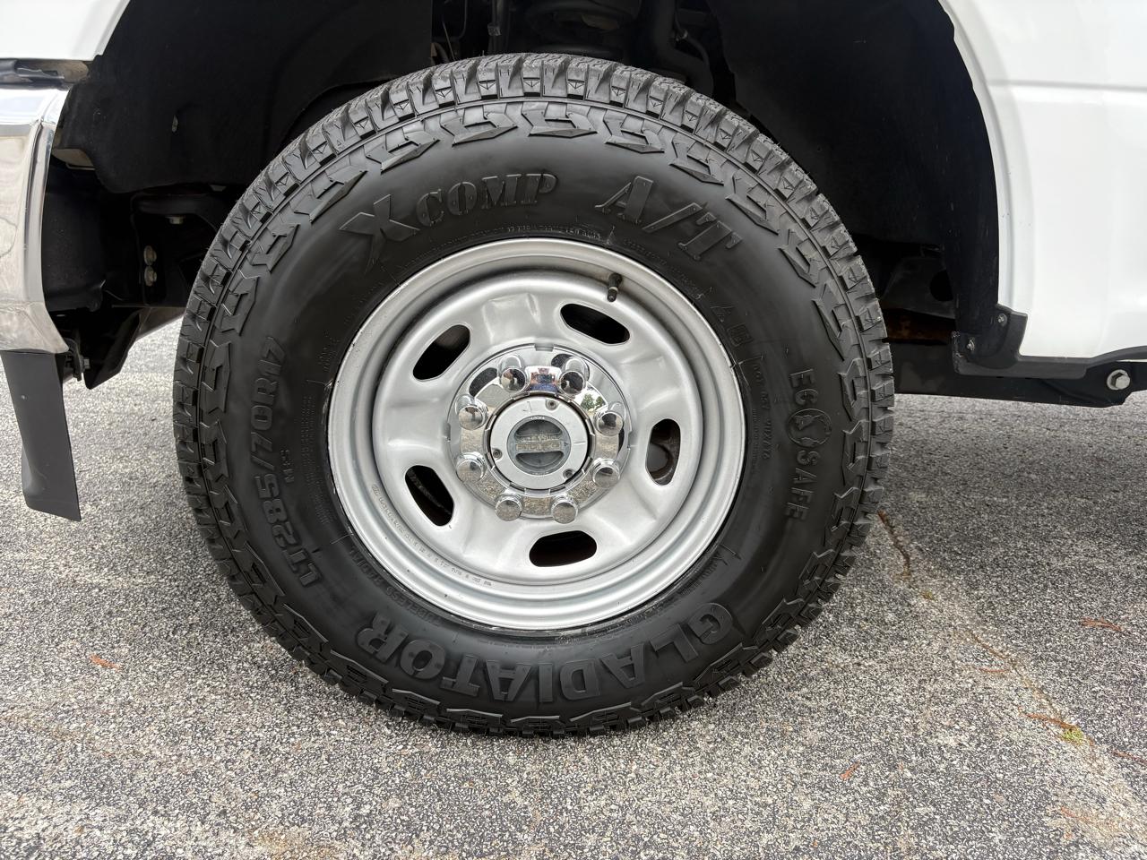 Ford Super Duty F-350 SRW XL 4WD Crew Cab 8' Box 2021