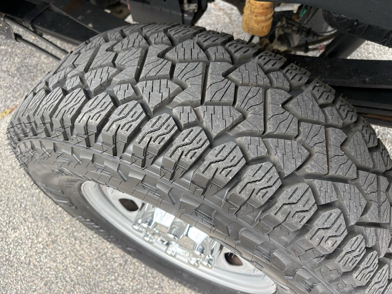 Ford Super Duty F-350 SRW XL 4WD Crew Cab 8' Box 2021