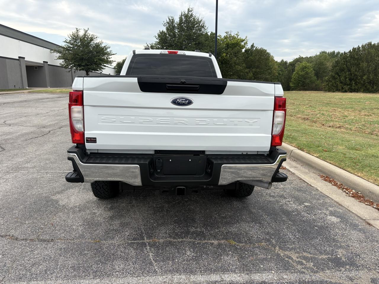 Ford Super Duty F-350 SRW XL 4WD Crew Cab 8' Box 2021