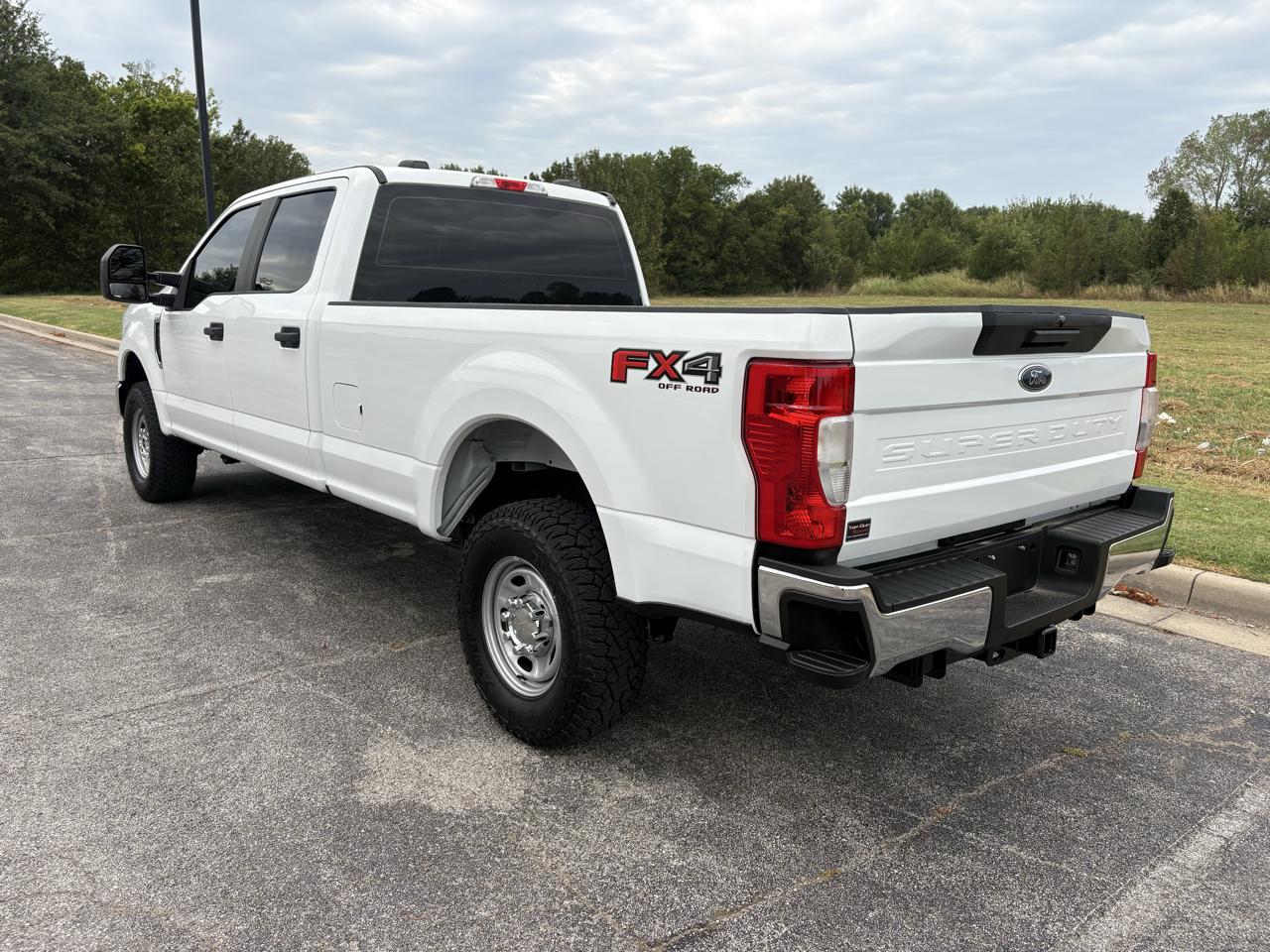 Ford Super Duty F-350 SRW XL 4WD Crew Cab 8' Box 2021