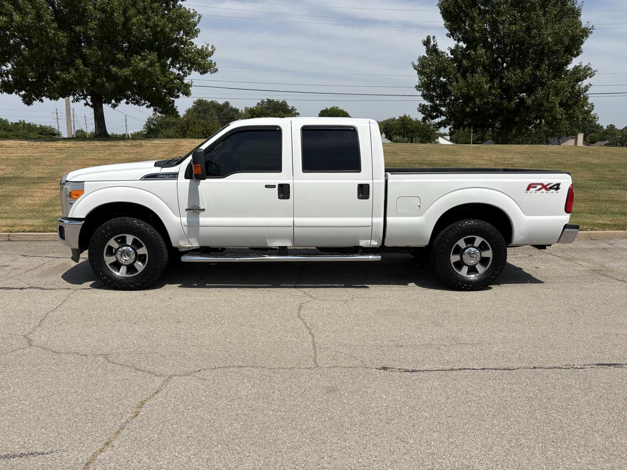 Ford Super Duty F-250 SRW 4WD Crew Cab 156" XLT 2016