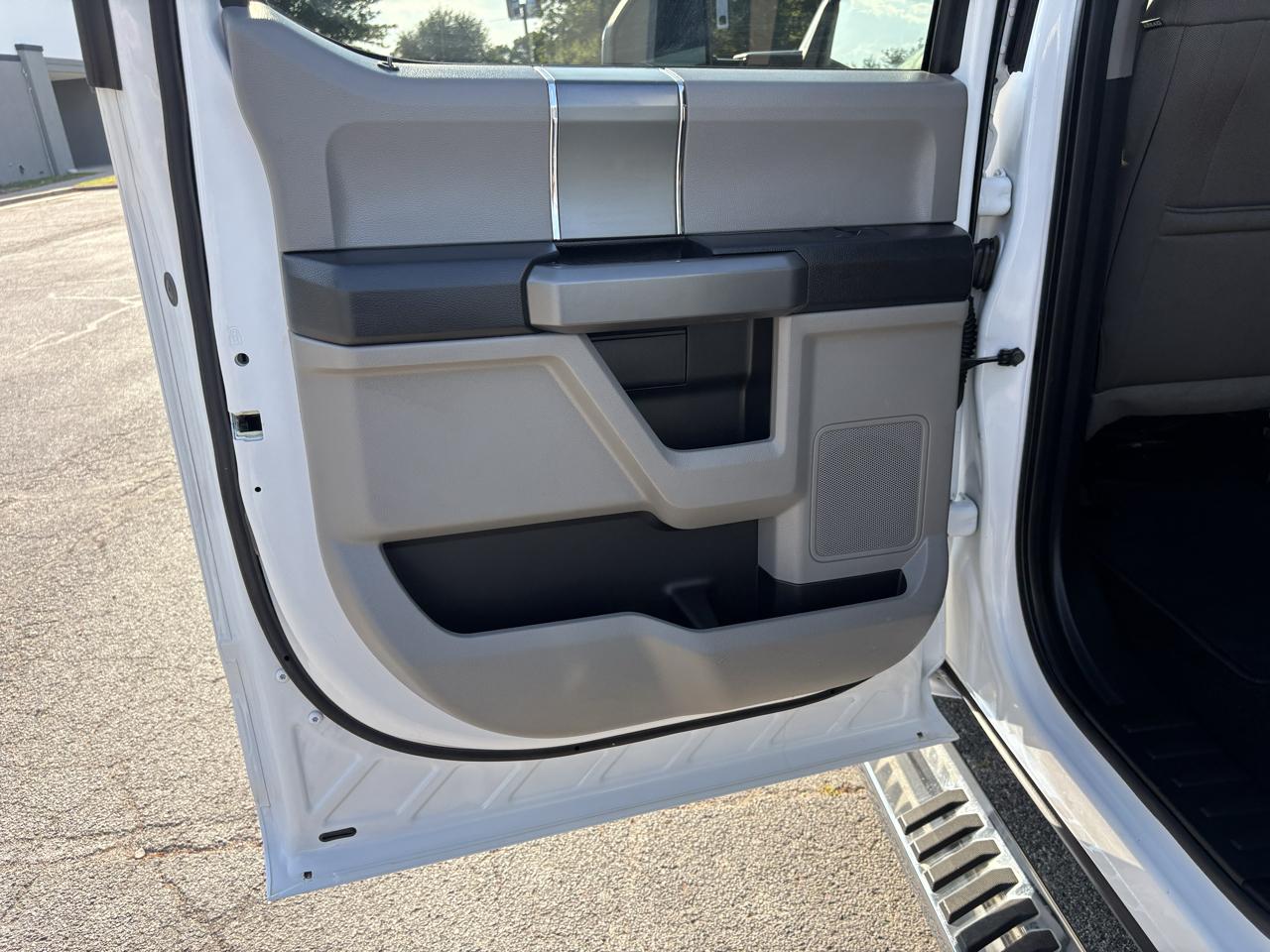 Ford Super Duty F-250 SRW XLT 4WD Crew Cab 6.75' Box 2018