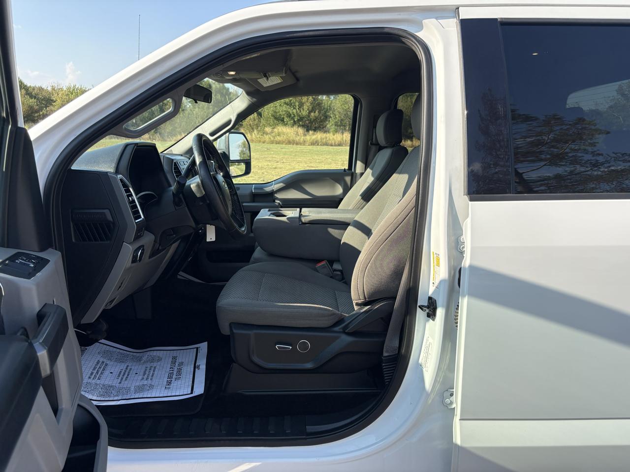 Ford Super Duty F-250 SRW XLT 4WD Crew Cab 6.75' Box 2018