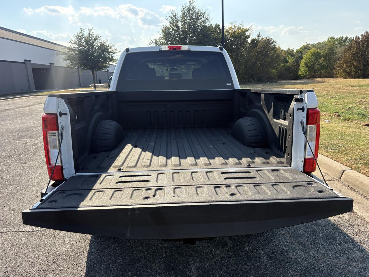 Ford Super Duty F-250 SRW XLT 4WD Crew Cab 6.75' Box 2018