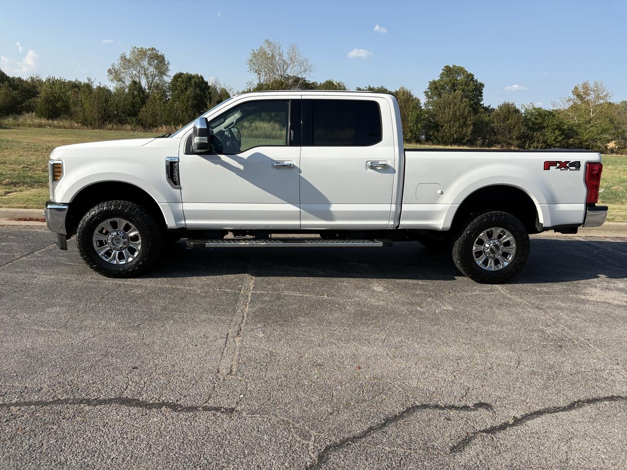 Ford Super Duty F-250 SRW XLT 4WD Crew Cab 6.75' Box 2018