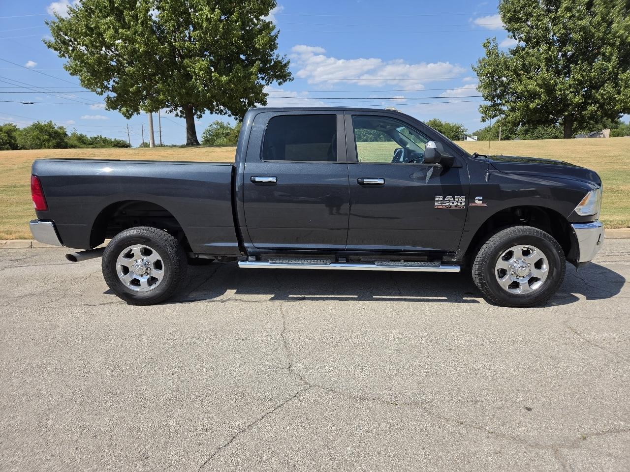 RAM 2500 Lone Star 4x4 Crew Cab 6'4" Box 2017