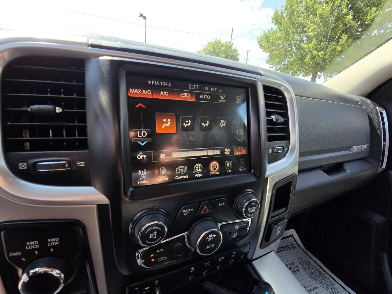 RAM 2500 Lone Star 4x4 Crew Cab 6'4" Box 2017