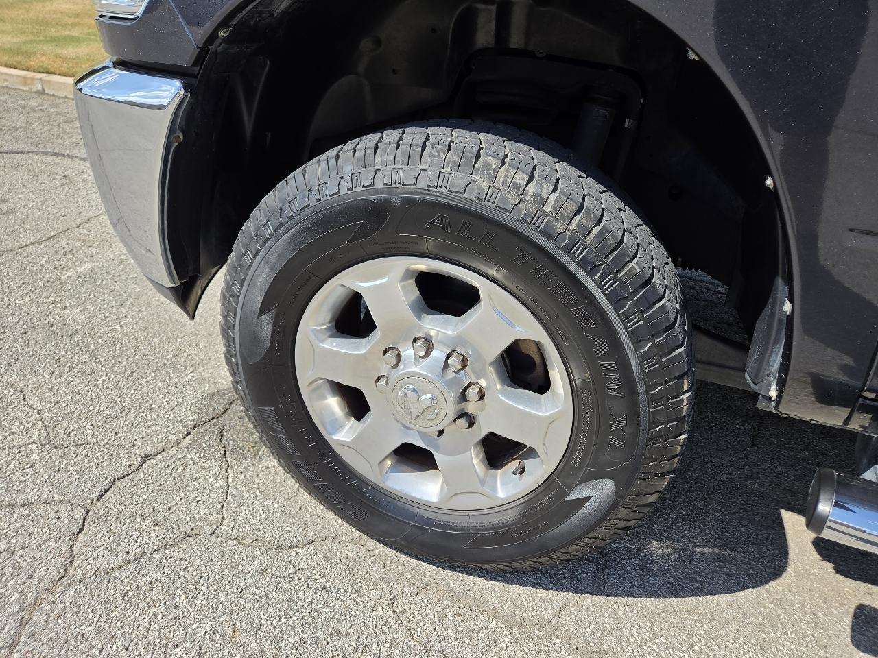 RAM 2500 Lone Star 4x4 Crew Cab 6'4" Box 2017