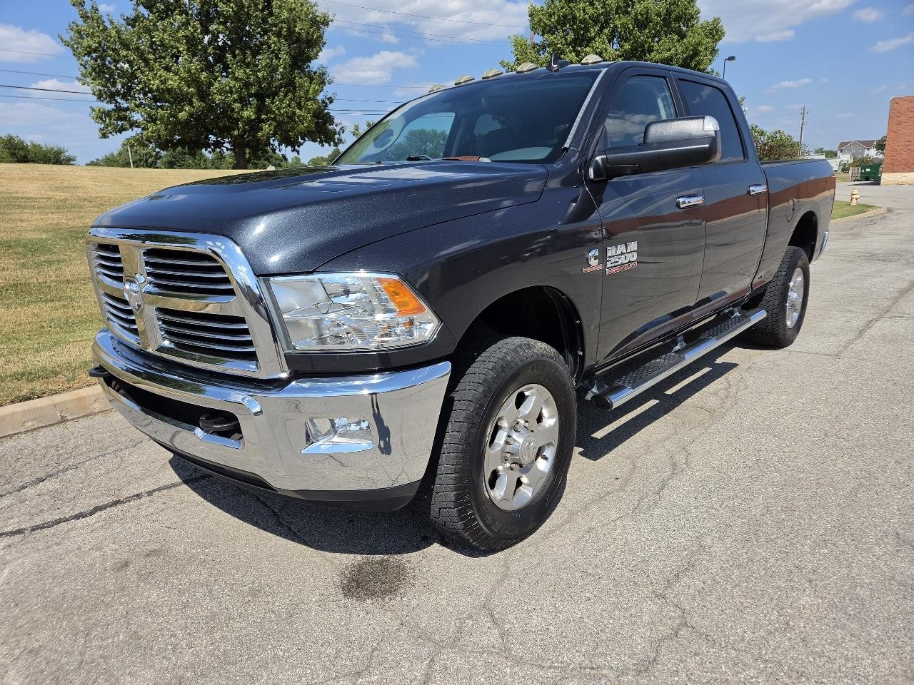 RAM 2500 Lone Star 4x4 Crew Cab 6'4" Box 2017