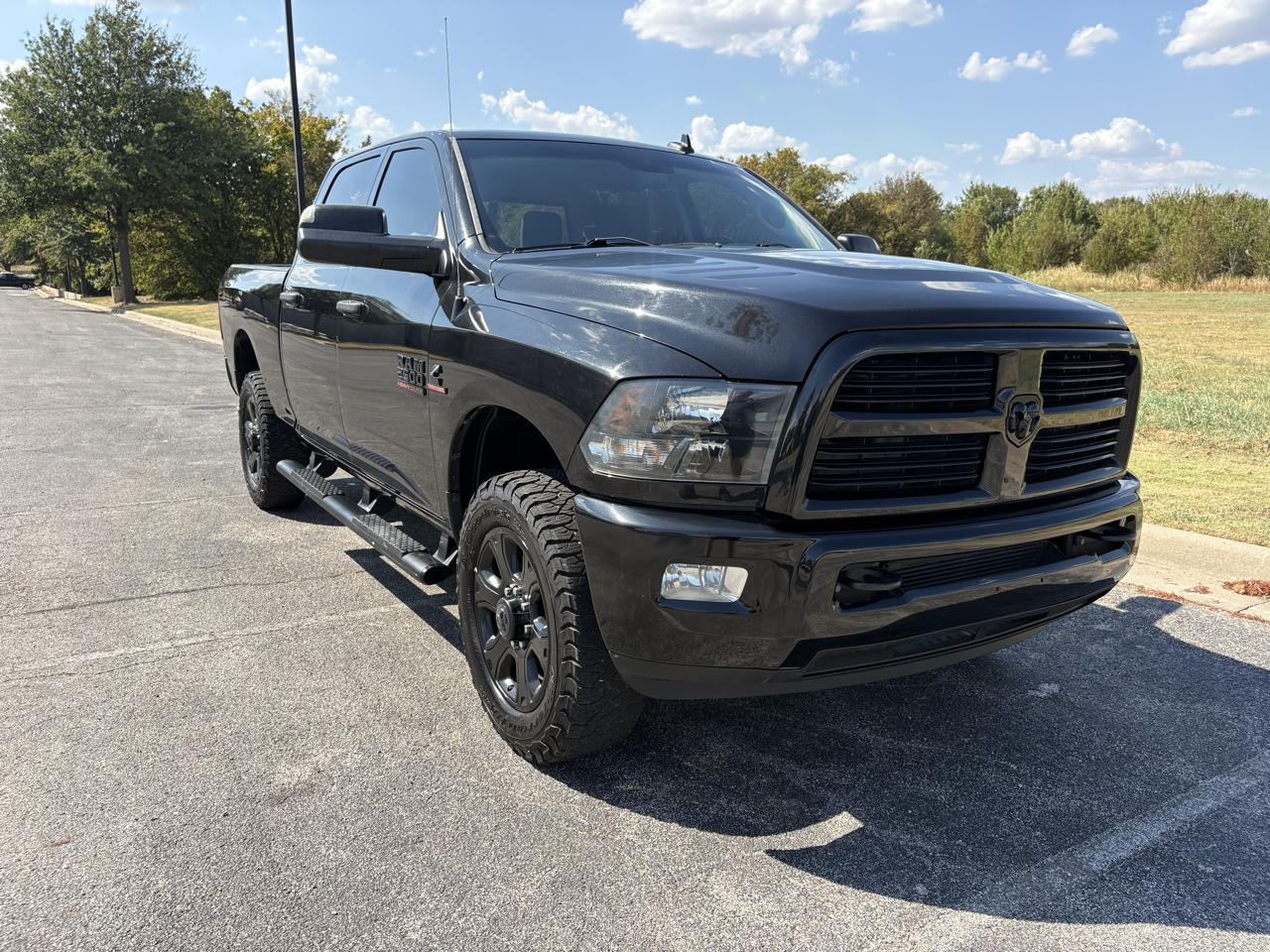 RAM 2500 Lone Star 4x4 Crew Cab 6'4" Box 2017