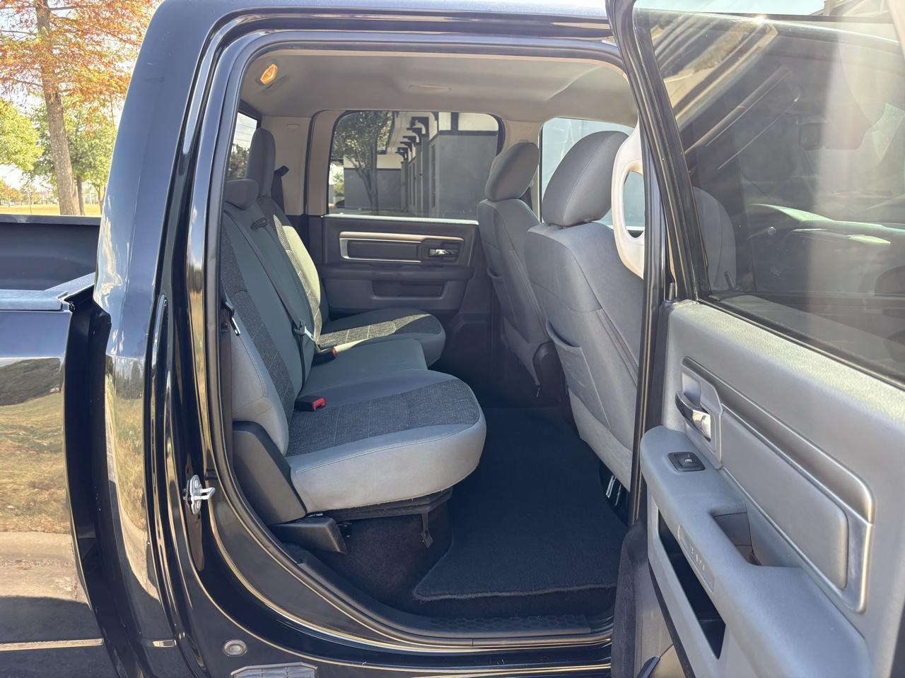 RAM 2500 Lone Star 4x4 Crew Cab 6'4" Box 2017