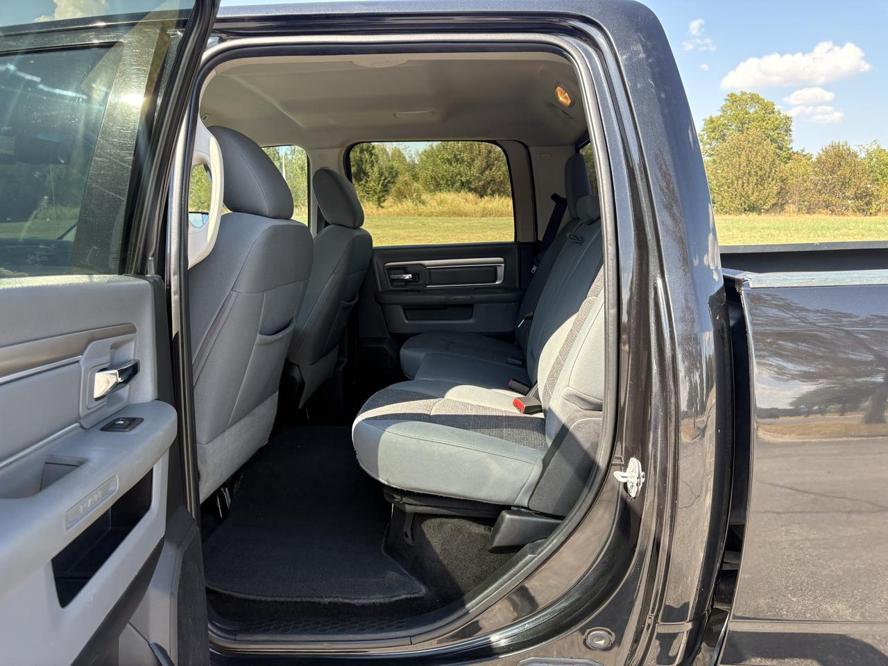 RAM 2500 Lone Star 4x4 Crew Cab 6'4" Box 2017