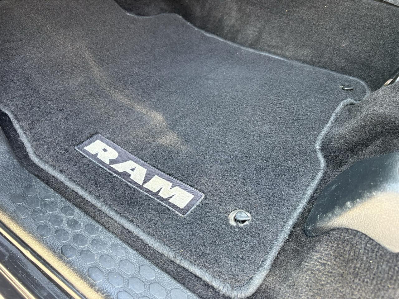 RAM 2500 Lone Star 4x4 Crew Cab 6'4" Box 2017