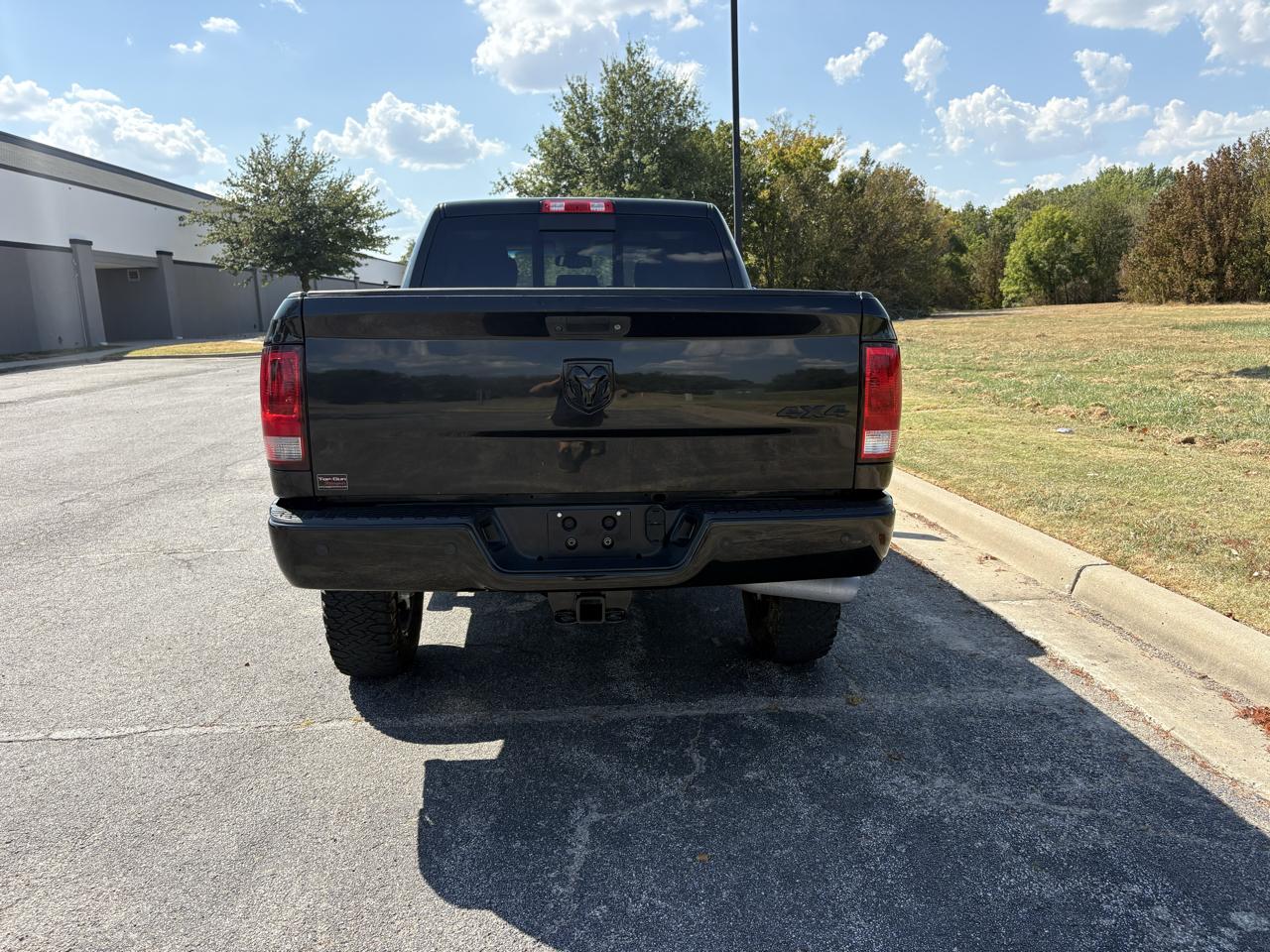 RAM 2500 Lone Star 4x4 Crew Cab 6'4" Box 2017