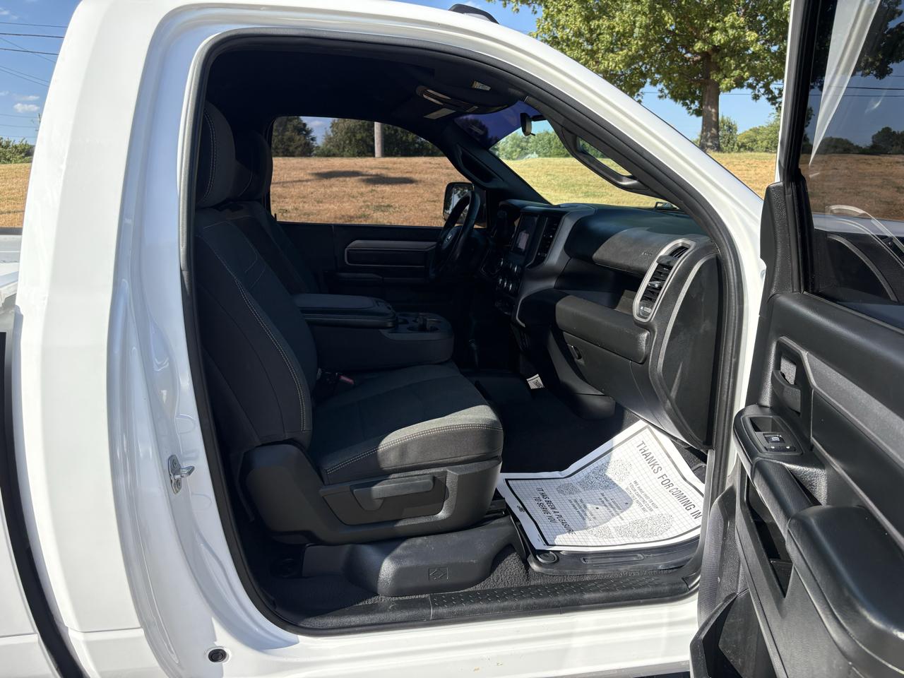 RAM 3500 Tradesman 4x4 Reg Cab 8' Box 2022