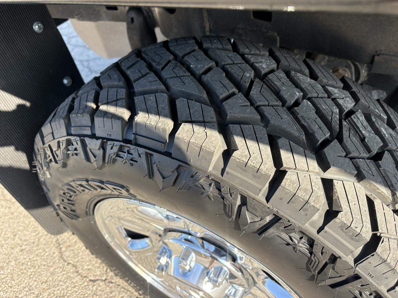 RAM 2500 Tradesman 4x4 Crew Cab 8' Box 2018