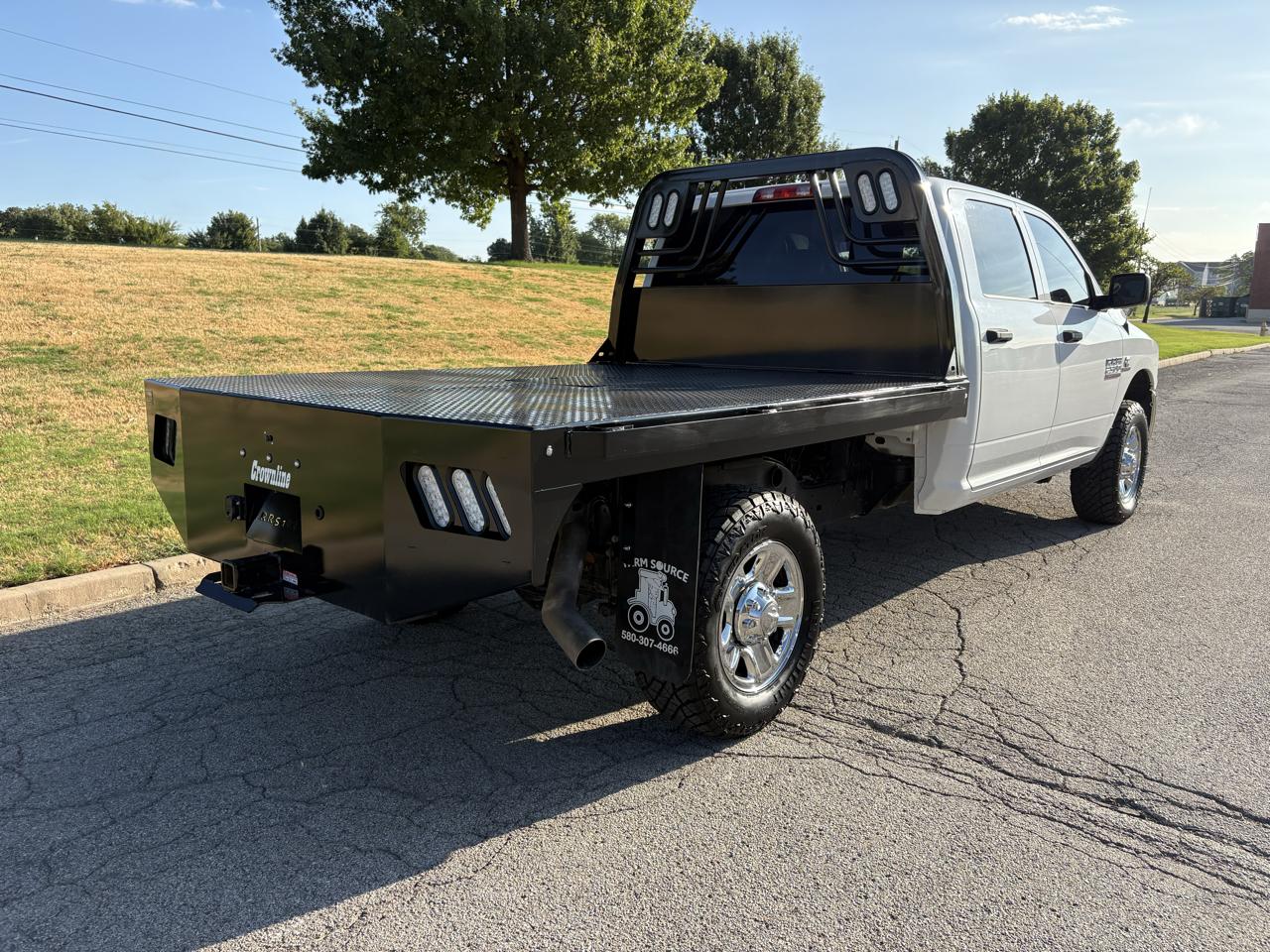 RAM 2500 Tradesman 4x4 Crew Cab 8' Box 2018