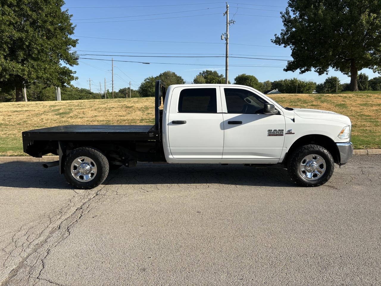 RAM 2500 Tradesman 4x4 Crew Cab 8' Box 2018
