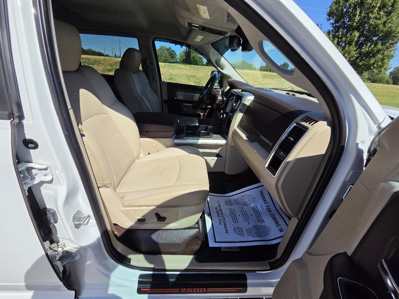 RAM 2500 4WD Crew Cab 149" Laramie 2015